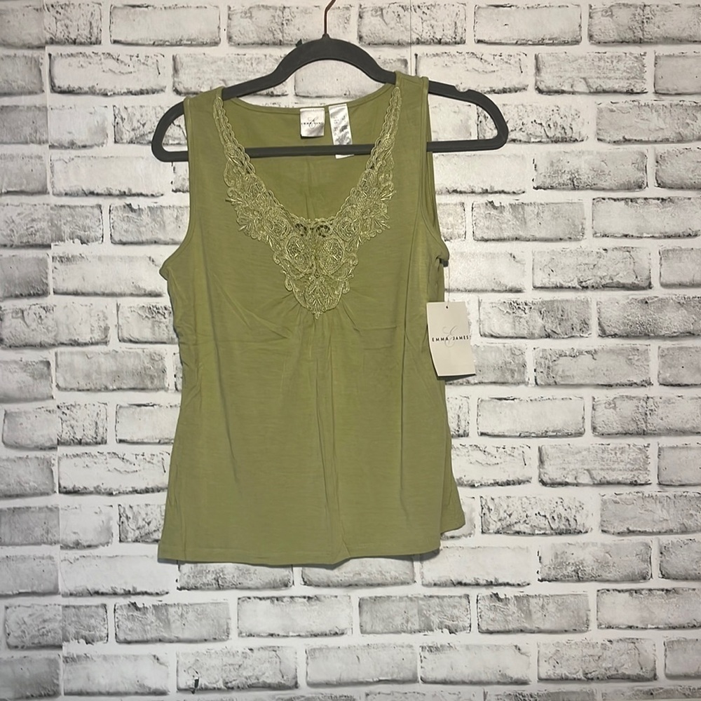 NWT Emma James green lace neck tanktop with rhinestones - Picture 1 of 4